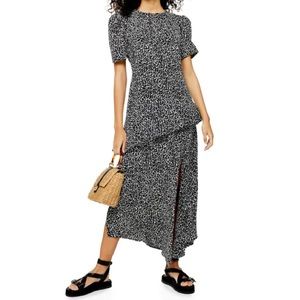 Topshop ruffled party dress ⚪️ keyhole back ⚫️ sz 2 XS/S